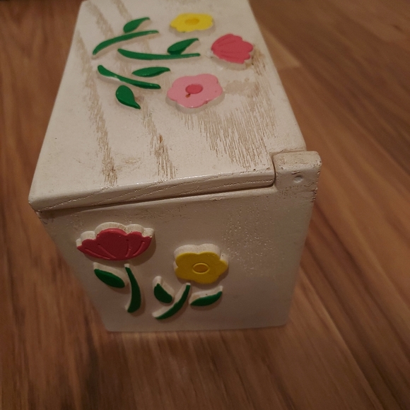 Vintage FTD 1985 Wood Look Resin Pink Yellow Green Flowers Theme Recipe Box USA - Picture 6 of 11